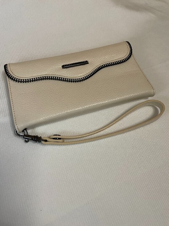 Rebecca Minkoff Accessories - Rebecca Minkoff leather wristlet cell phone case
